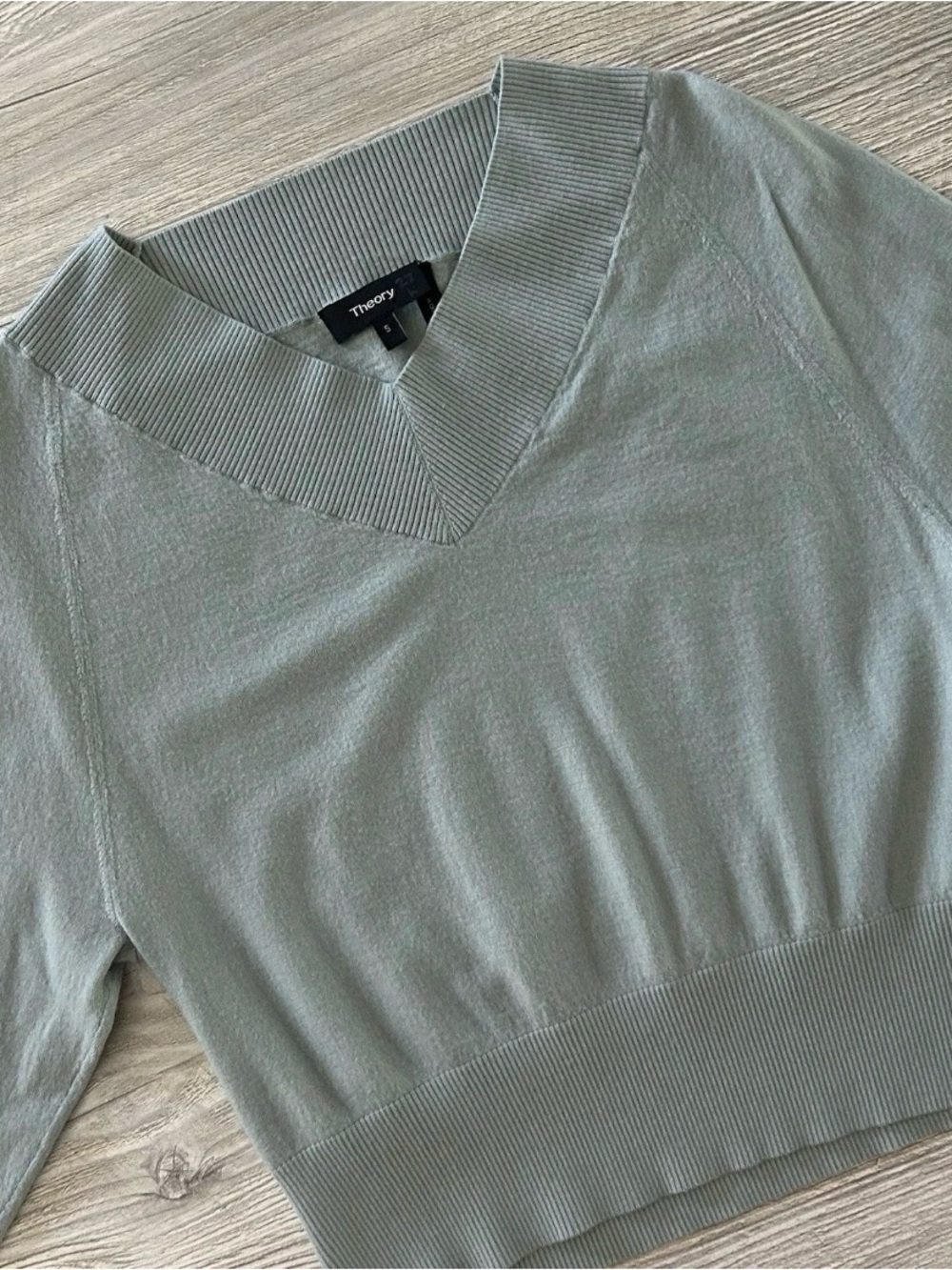 Theory Regal Wool Blouson V-Neck Cropped Sweater Mint Green S